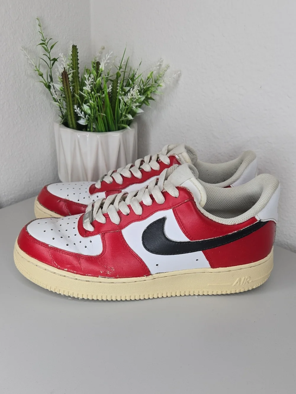 Nike Air Force AF1 Low Top Sneakers Men's Size 8